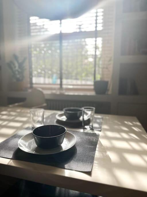 Athenian Coastal Urban Living 雅典