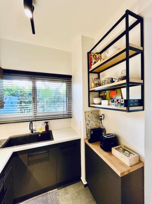 Apartment Athenian Coastal Urban Living Athen